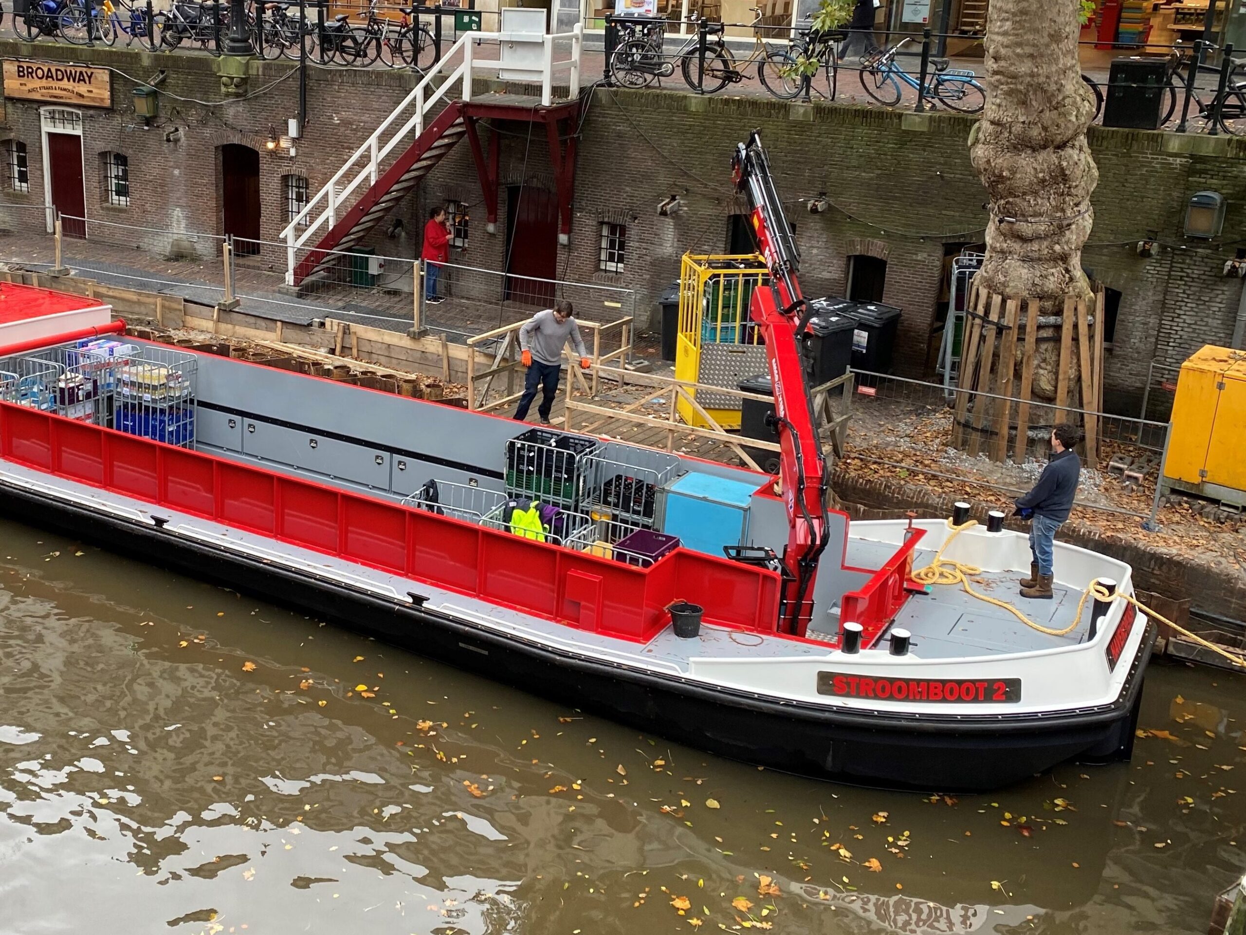 Duurzame stadslogistiek Utrecht: bevoorrading via de Utrechtse grachten door Hub Kade Zuid